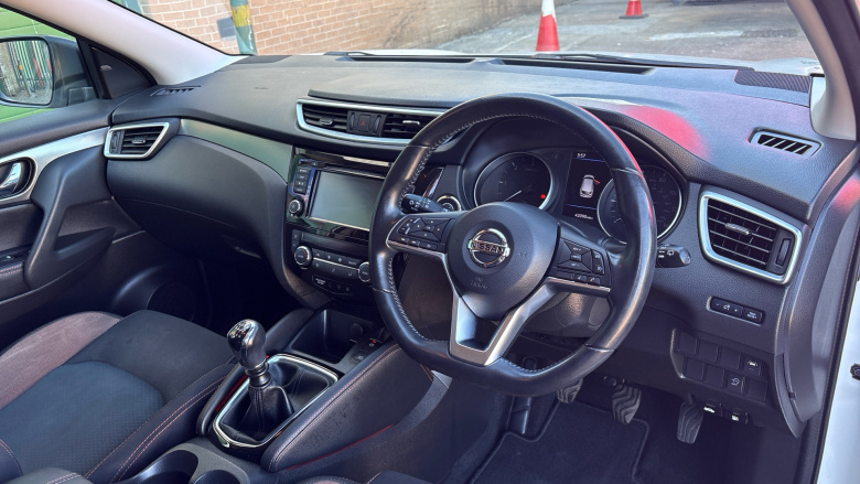 Nissan Qashqai 1.5 dCi [115] N-Motion 5dr Diesel Hatchback